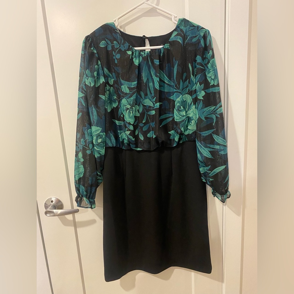 NEW CONNECTED
Petite Mixed-Media Long-Sleeve Dress